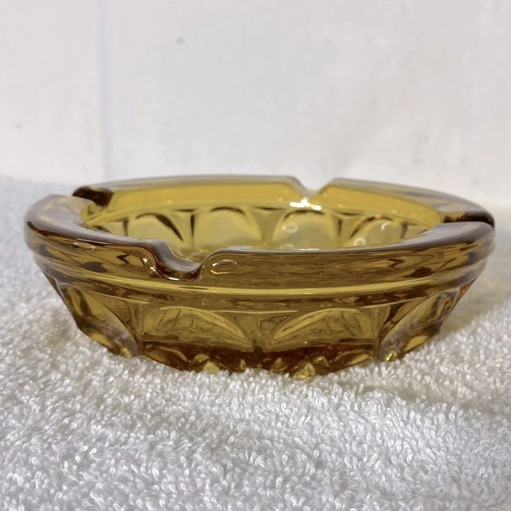 Vintage Anchor Hocking Fairfield Round Amber Glass Ashtray Trinket  Dish